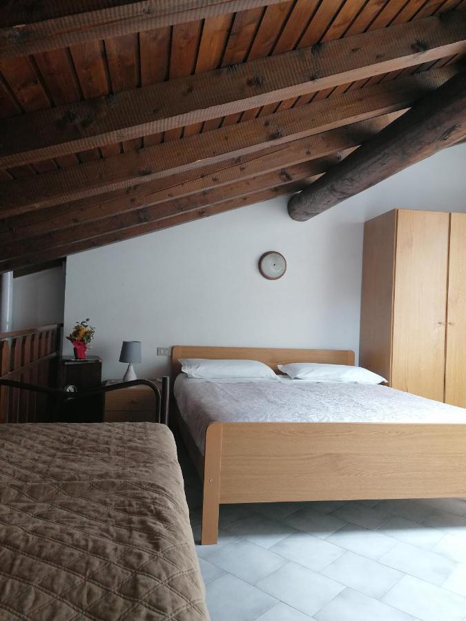 Villa Casa Vacanze 'La Piazza' à Zone Extérieur photo