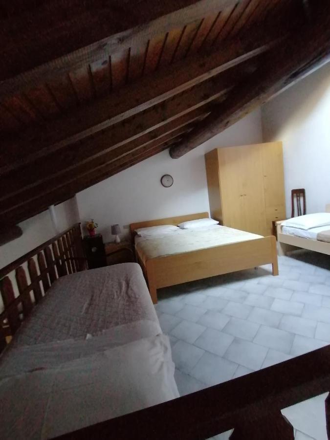 Villa Casa Vacanze 'La Piazza' à Zone Extérieur photo