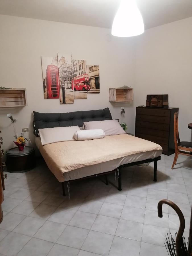 Villa Casa Vacanze 'La Piazza' à Zone Extérieur photo